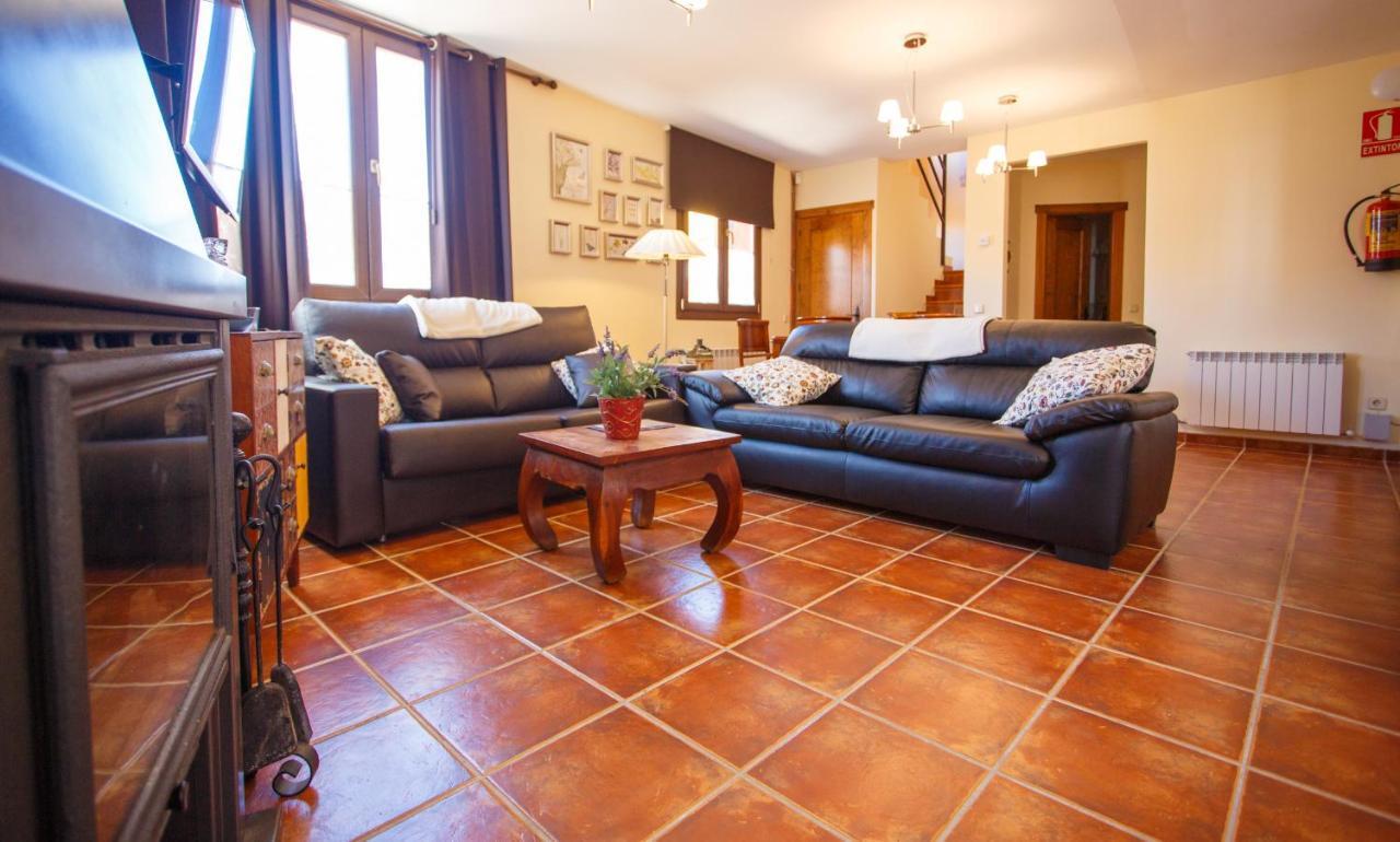 El Bulin De Braojos - Casa Marta Villa Braojos de la Sierra Bagian luar foto